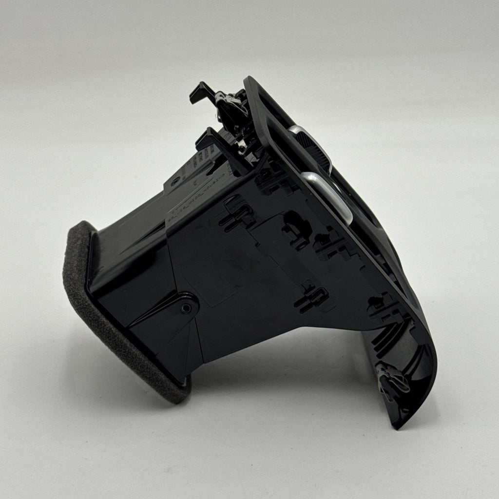 2022 2023 2024 2025 BMW X1 X2 Rear Console AC Heater Air Vent 9473179