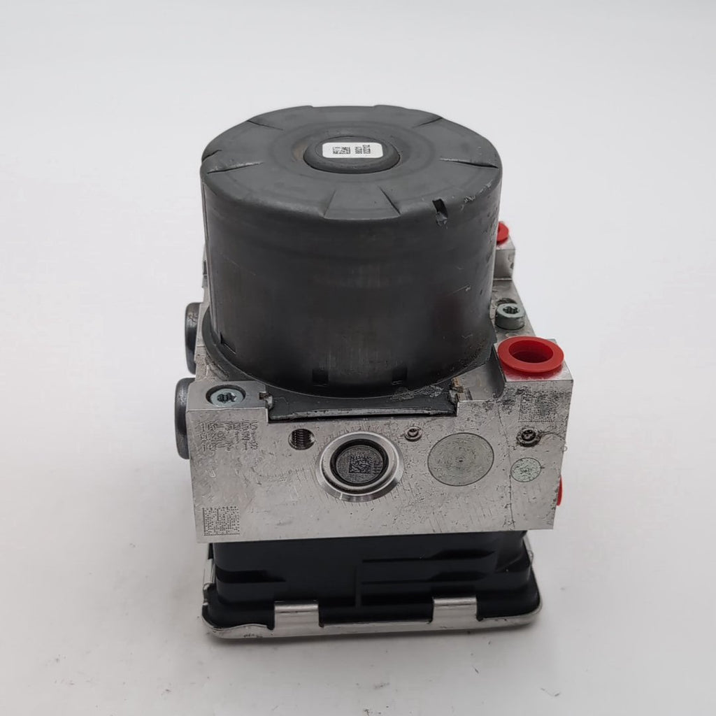 2020 2021 2022 Volkswagen Passat 2.0L ABS Anti Lock Brake Pump 561614517H