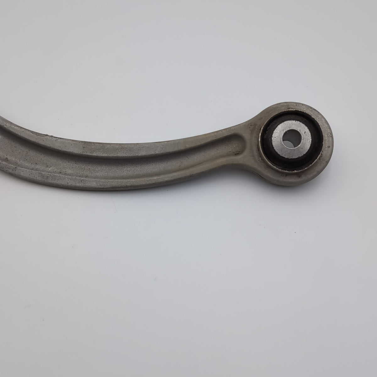 2010-2024 MERCEDES E350 W212 RWD REAR RIGHT SIDE FORWARD UPPER CONTROL ARM OEM