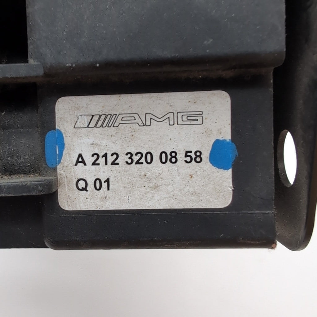 2010- 2018 Mercedes W212 E63 AMG Airmatic Air Pneumatic Suspension Valve Block