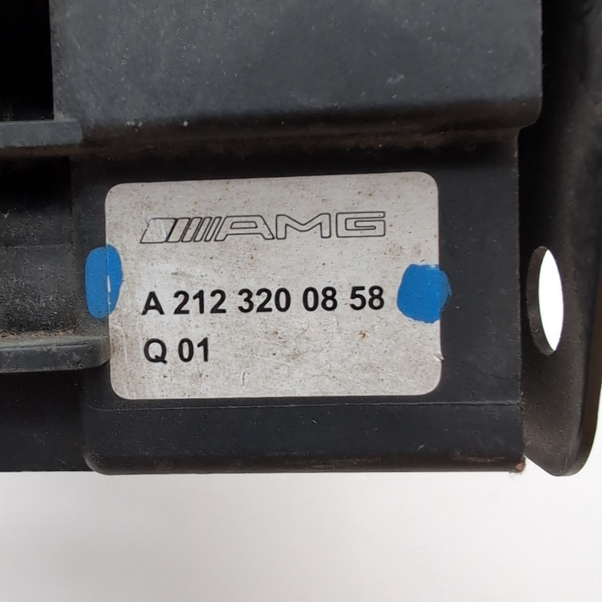 2010- 2018 Mercedes W212 E63 AMG Airmatic Air Pneumatic Suspension Valve Block