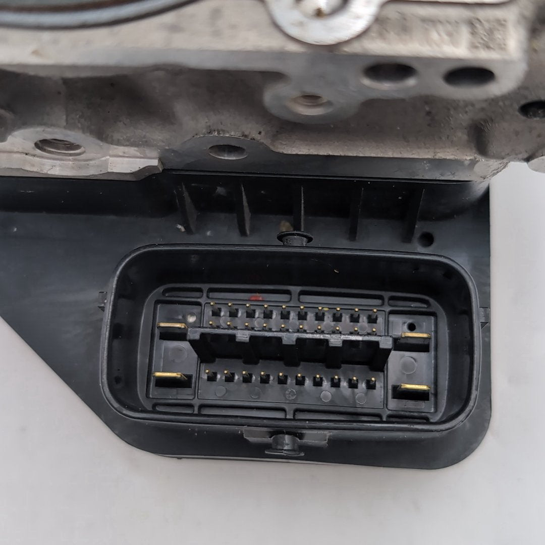 2015 Pathfinder 3.5L AWD ABS Anti-Lock Brake Pump Control Unit 476609PB0A