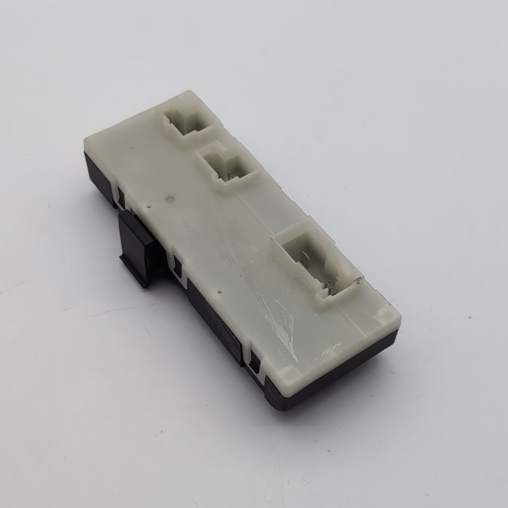 2016- 2019 BMW G11 G12 740I 750XI Rear Tailgate Decklid Control Module 7463683