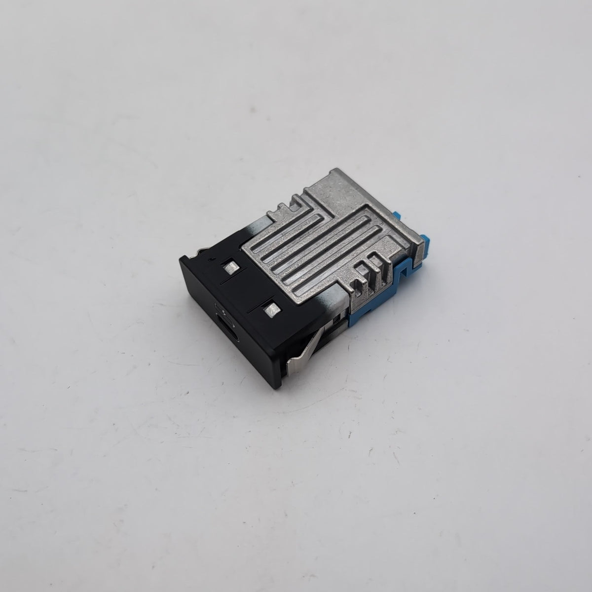 2019 - 2026 BMW G20 G21 G22 G26 G15 G30 G31 X3 Single USB Socket Port 5B51C70