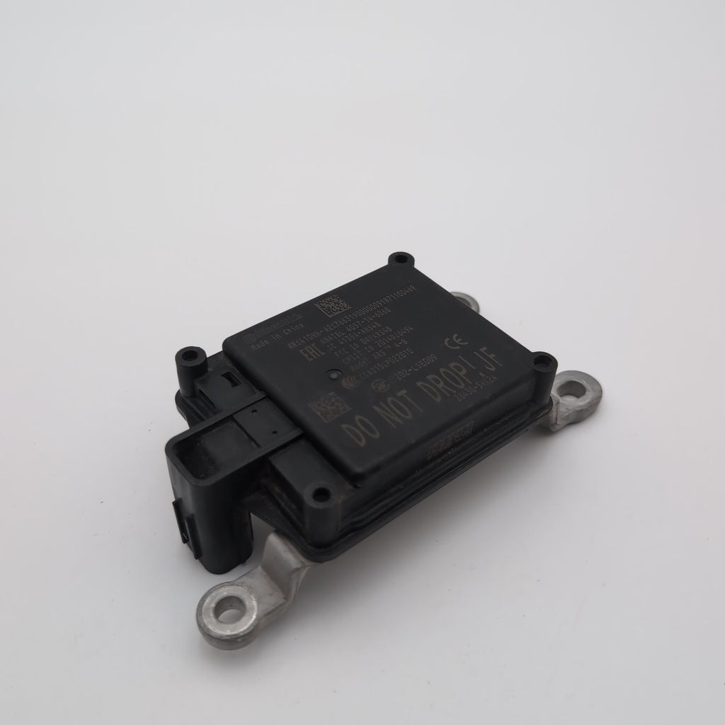2018 2019 Nissan Rogue Sport Qashqai Cruise Distance Radar Sensor 28438-5HK2A