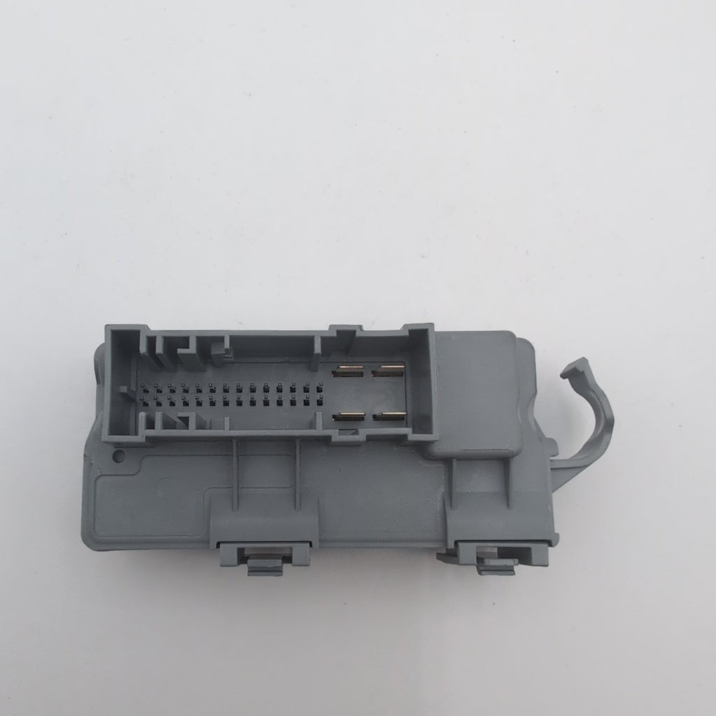 2022 - 2026 BMW F74 X1 X2 Mini Cooper Countryman Power Distribution LIN Module
