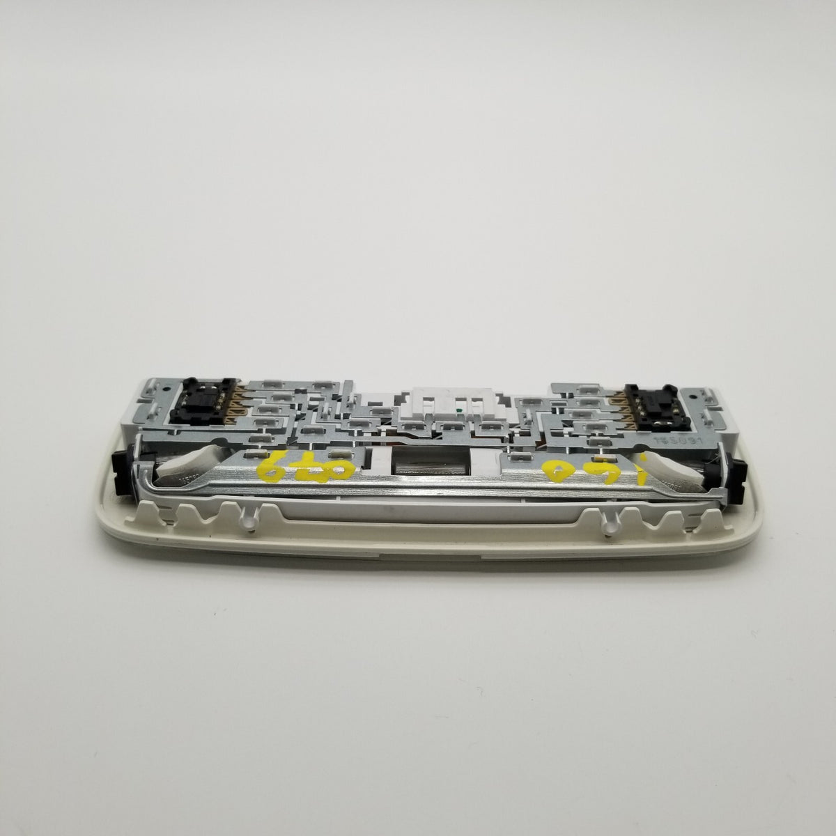 2008- 2021 Mercedes W204 C300 GLK350 Rear Overhead Dome Light 2048204901 OEM