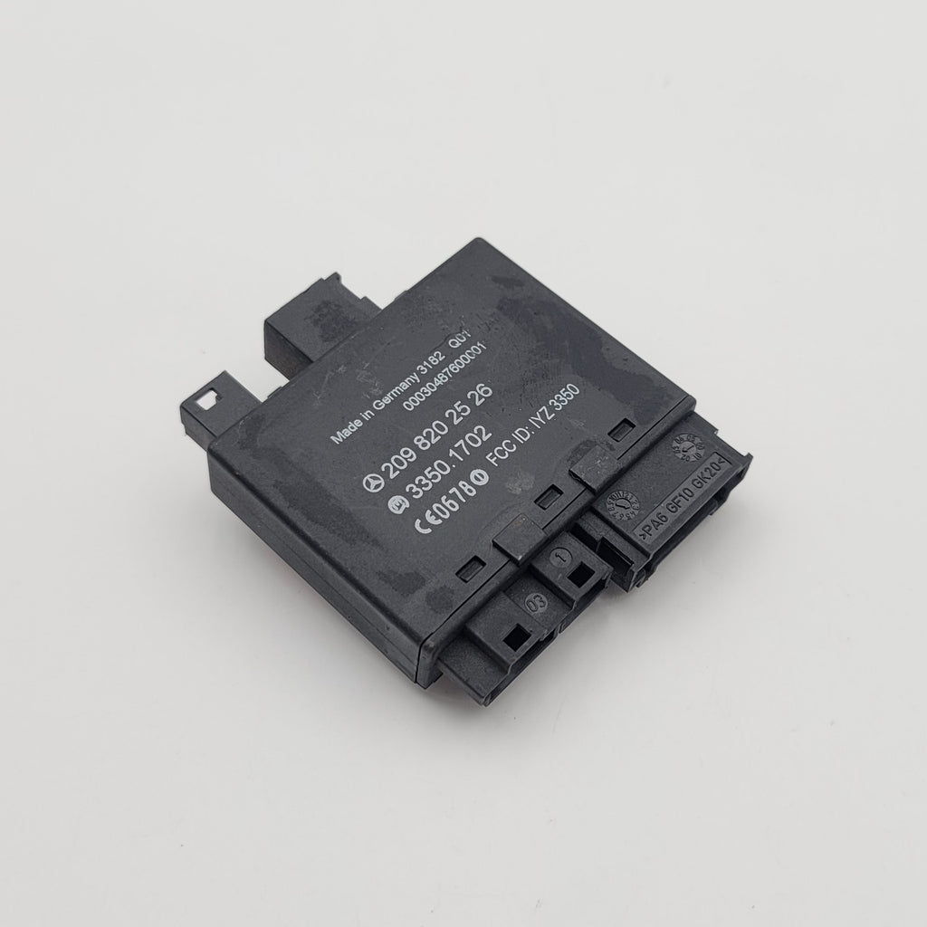MERCEDES W209 CLK350 CLK550 CLK55 KEYLESS GO CONTROL MODULE OEM 2098202526