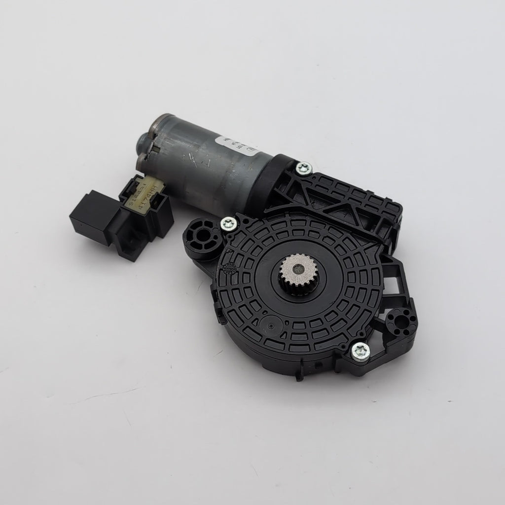 2014 2015 Mercedes S550 Bosch Rear Sun Roof Shade Motor OEM 0390200101