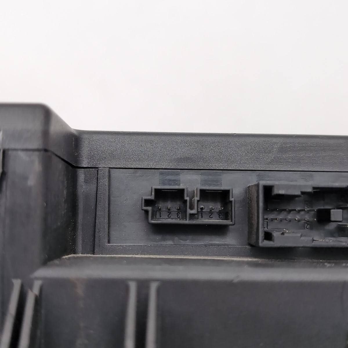 2007- 2013 Mercedes W221 S550 CL550 Electric Power Supply Control Fuse Box
