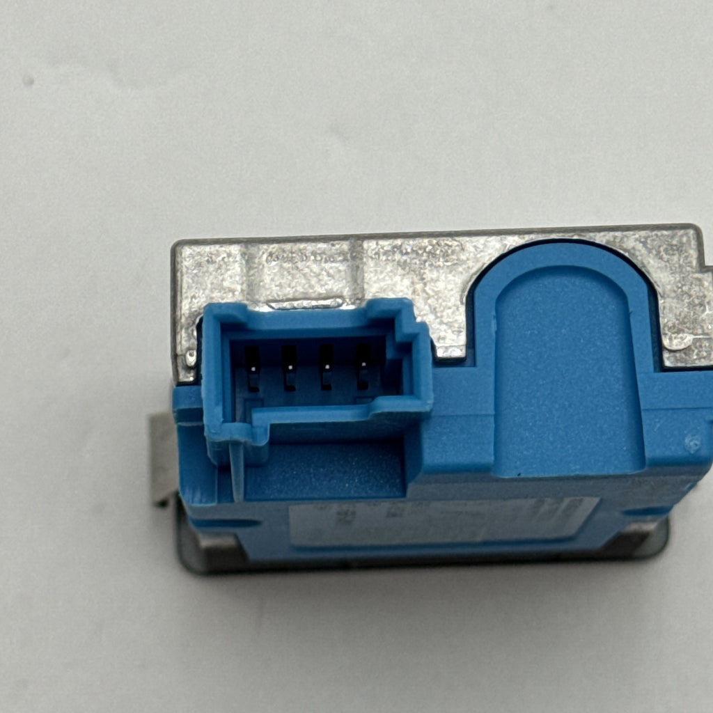 2019 - 2026 BMW G20 G21 G22 G26 G15 G30 G31 X3 Single USB Socket Port 5B51C70