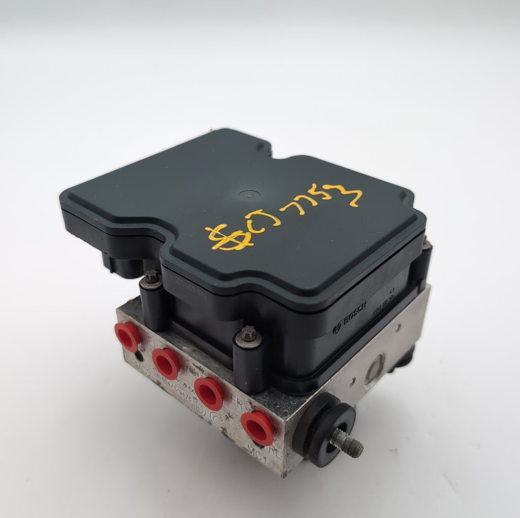 2018 2019 Nissan Sentra 1.8L ABS Anti Lock Brake Pump Control Unit 476605UD0C