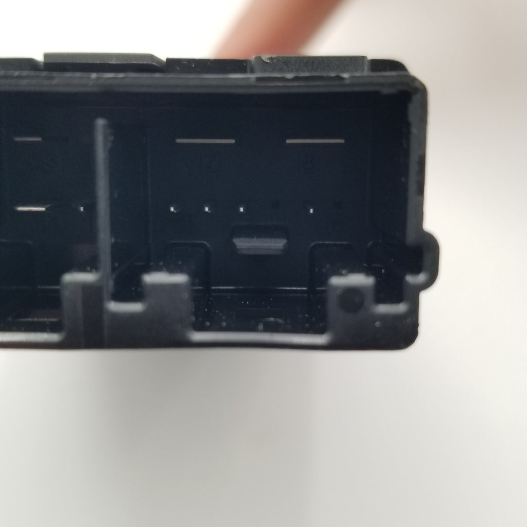 BMW X5 G05 REAR LEFT DRIVER SEAT HEAT HEATED CONTROL MODULE OEM 2019- 2024