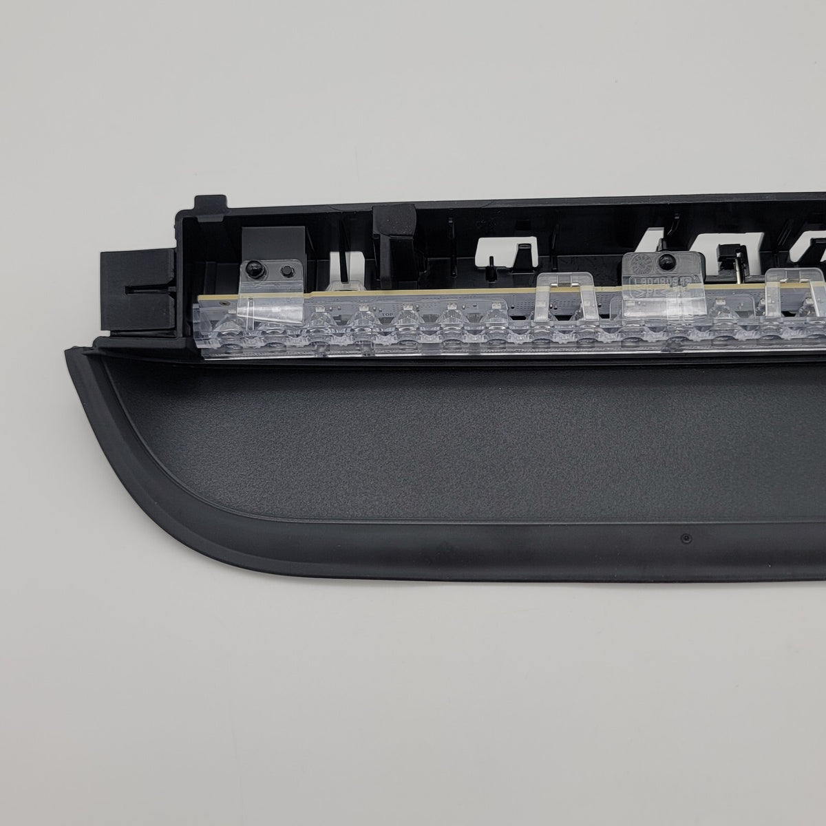 2021 - 2025 BMW 430i M440i G26 Rear High Mounted Third 3rd Brake Light 7477630
