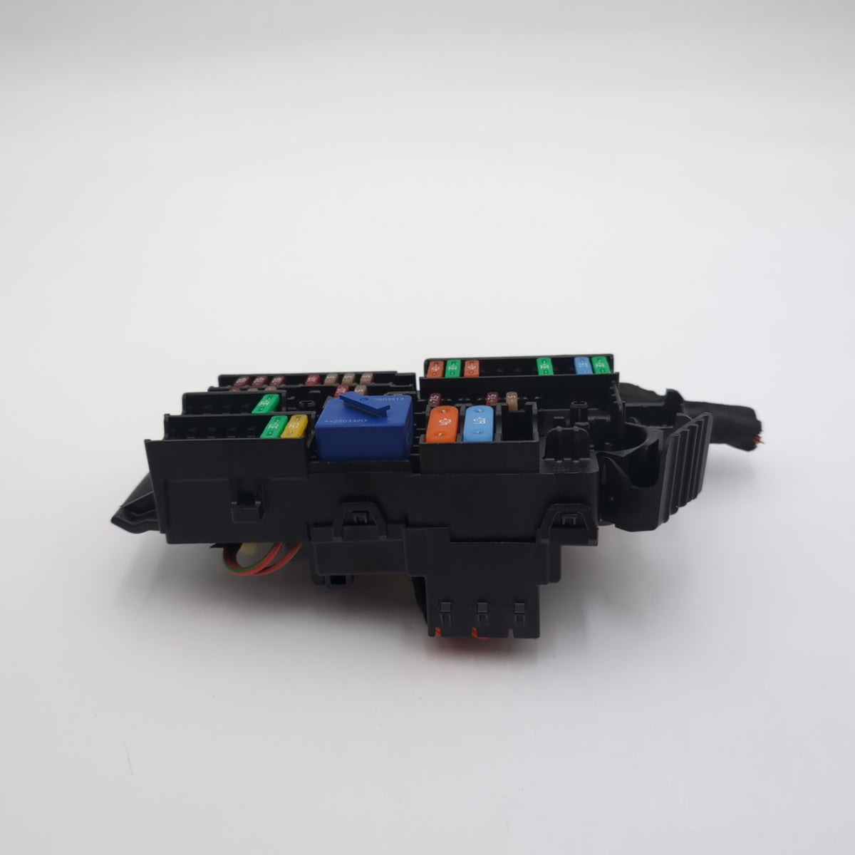 2022 - 2026 BMW 228i F74 X1 X2 iX B+ Positive Power Distribution Fuse Relay Box