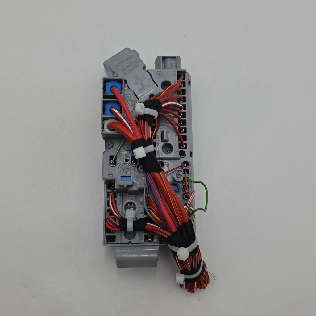 2021 - 2026 BMW X7 G20 G09 G80 G42 G87 Front Power Distribution Fuse Box 6807487
