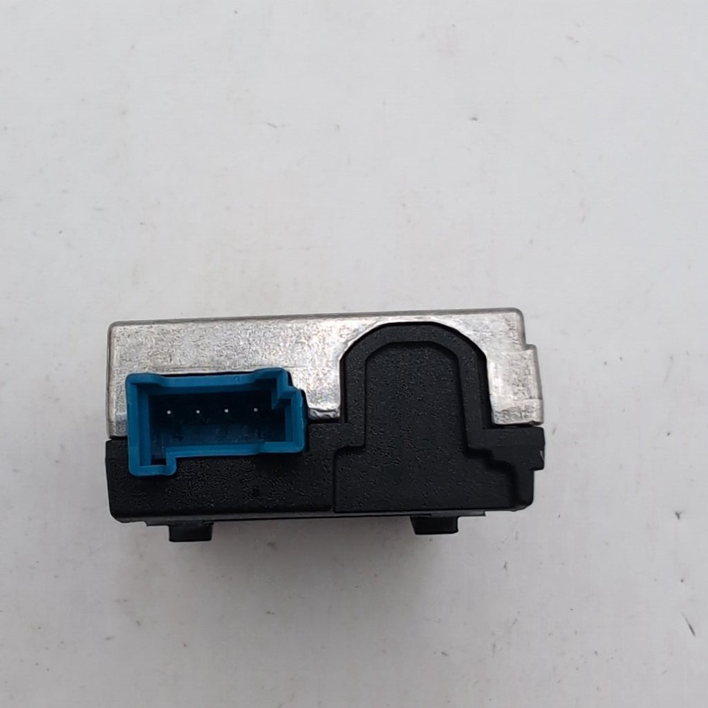 2025 2026 BMW X5 USB Bush Single Socket Port 5B51C72