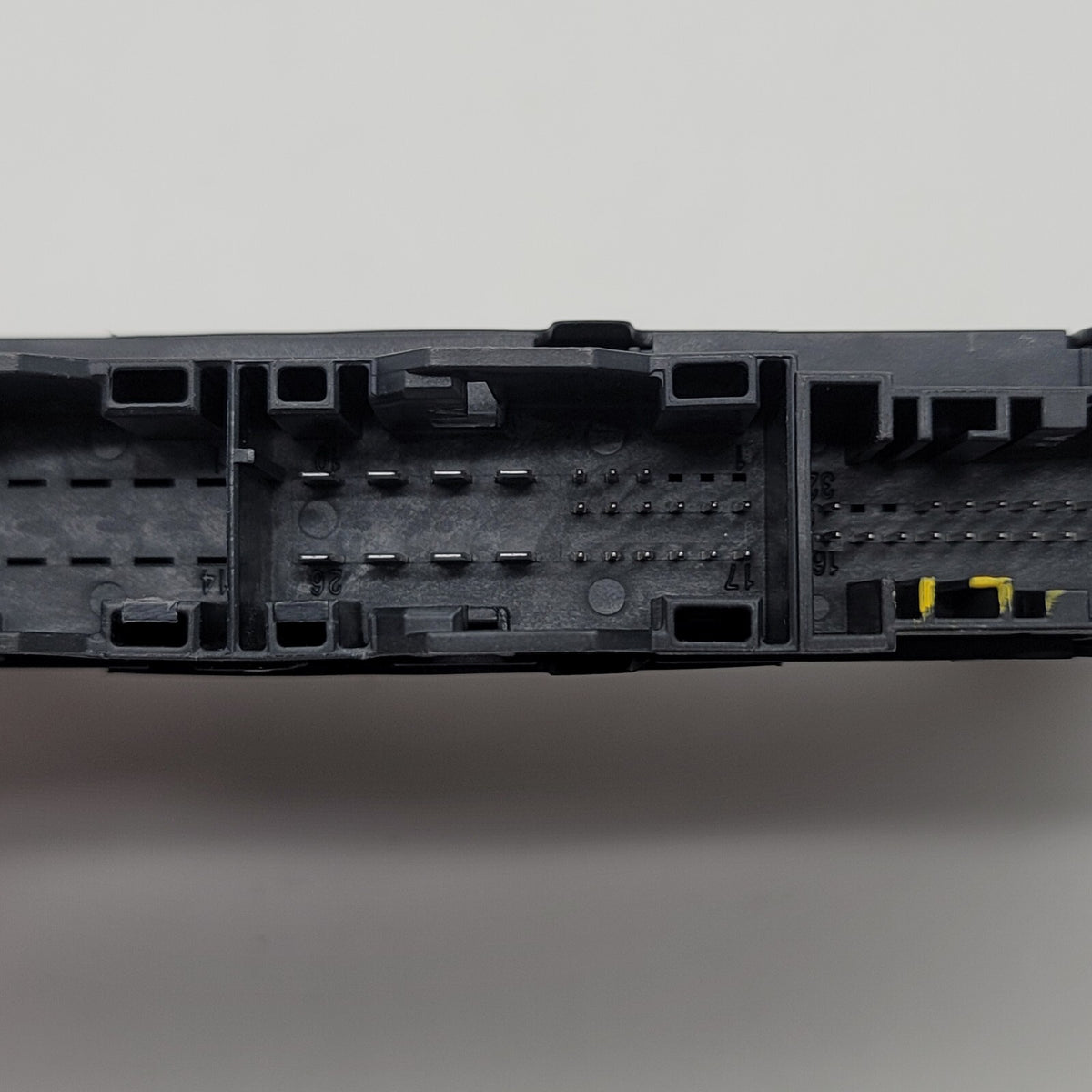 2024 BMW I20 iX Seat Control Module OEM 5A64DB3