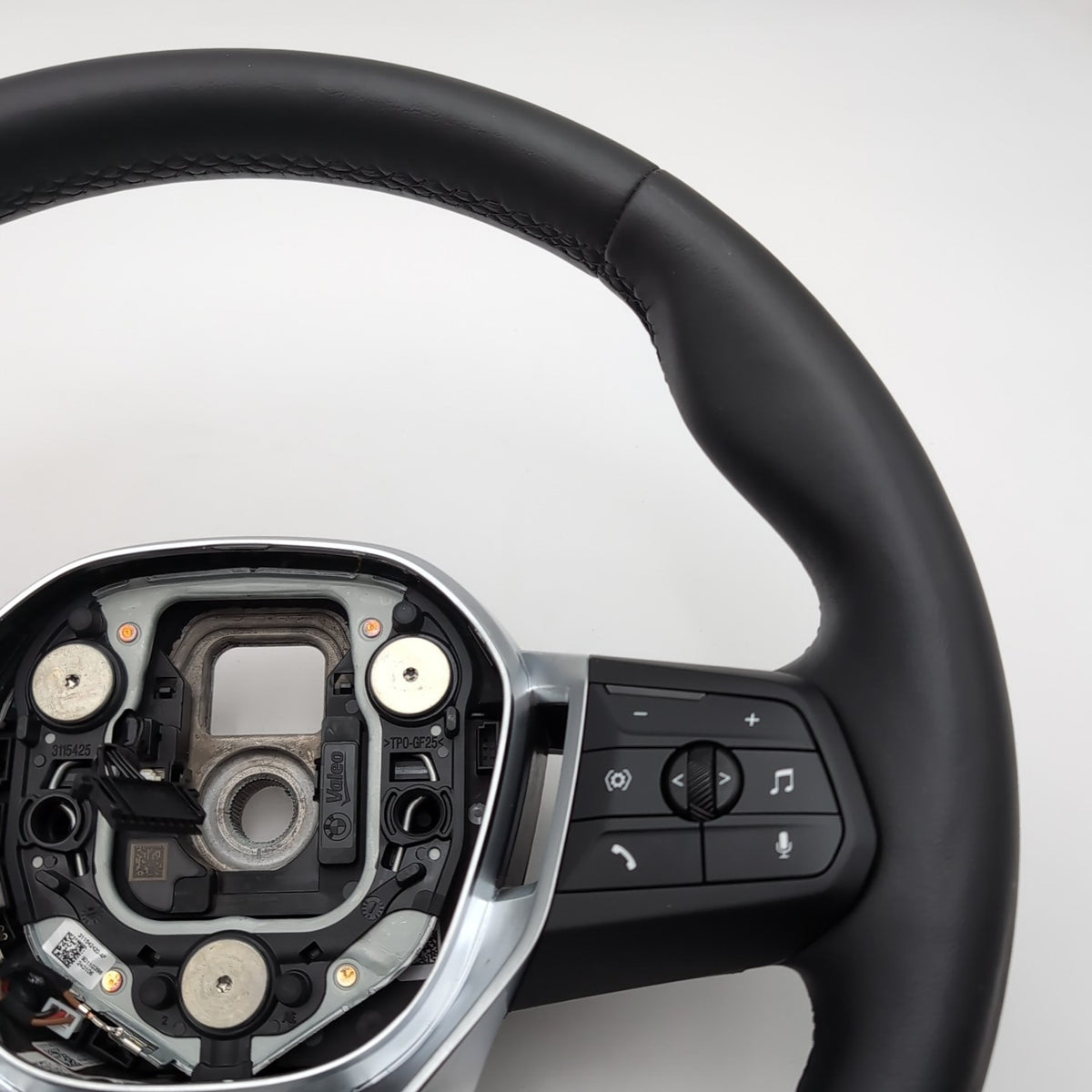2023 2024 2025 BMW X1 X2 U11 U10 Leather Steering Wheel 9472034