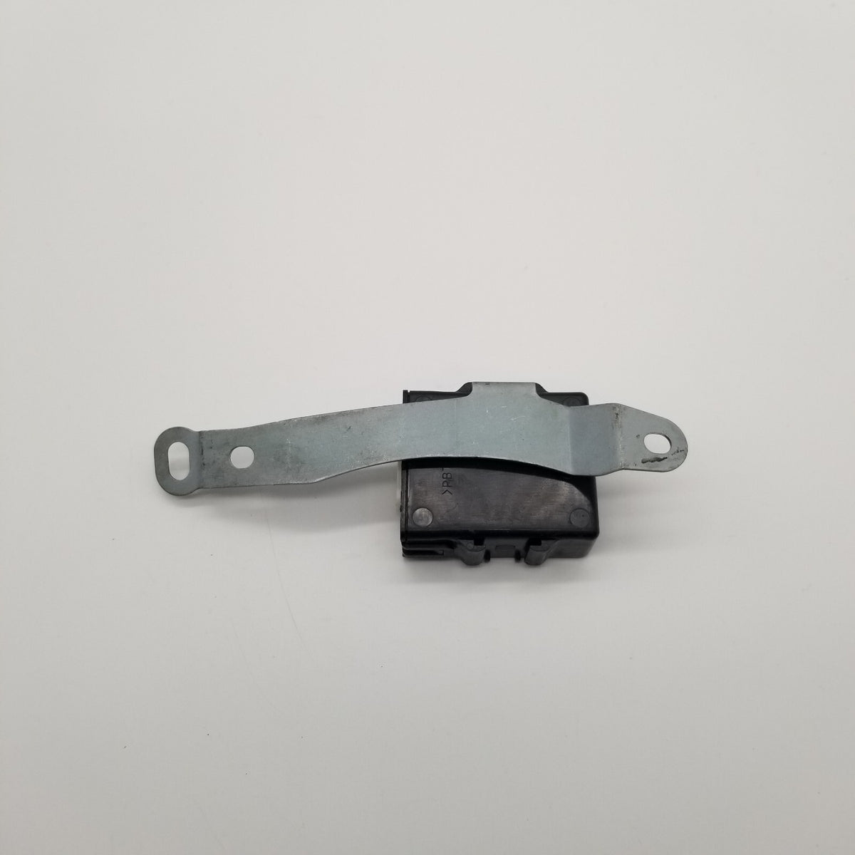 2004- 2009 Toyota Prius Front Door Oscillator Control Module 89991-47010