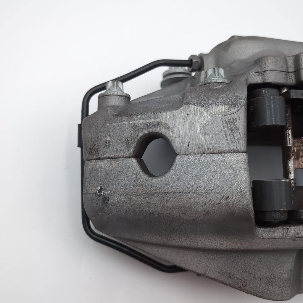 2019 - 2025 BMW X5 X6 X7 G05 G06 G07 Front Right Brake Caliper Brembo 8843332