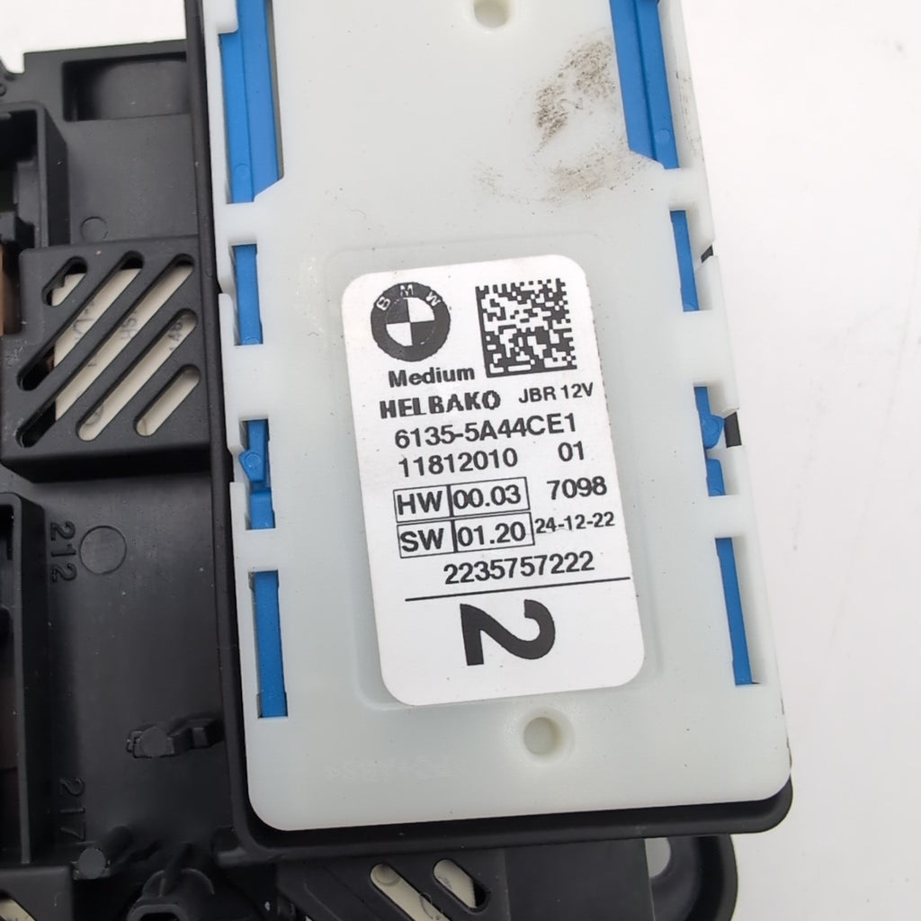 2023 2024 BMW 330i G20 LCI Power Distribution Fuse Box Module 5A0E7D1 5A44CE1