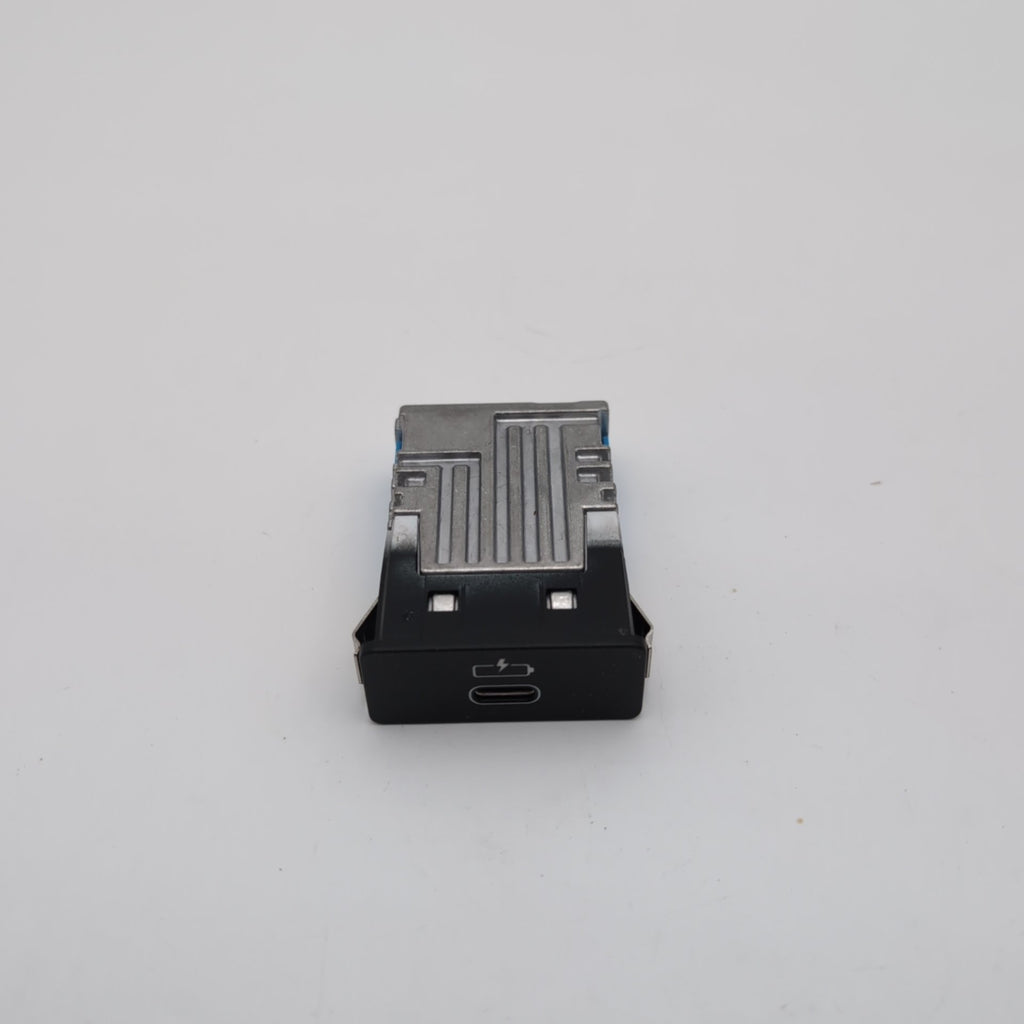 2019 - 2026 BMW G20 G21 G22 G26 G15 G30 G42 X3 Single USB Socket Port 5B51C70