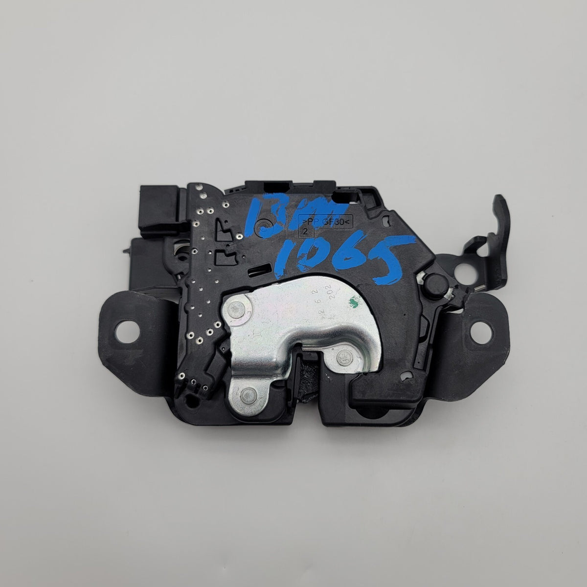 2023 2024 BMW X1 U11 Drive Soft Close Auto Function For Door 9450528 OEM