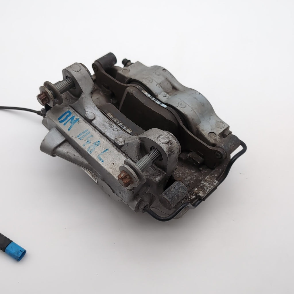 2017 - 2022 BMW 530i 540i G30 FRONT LEFT DRIVER SIDE BRAKE CALIPER OEM 6883735