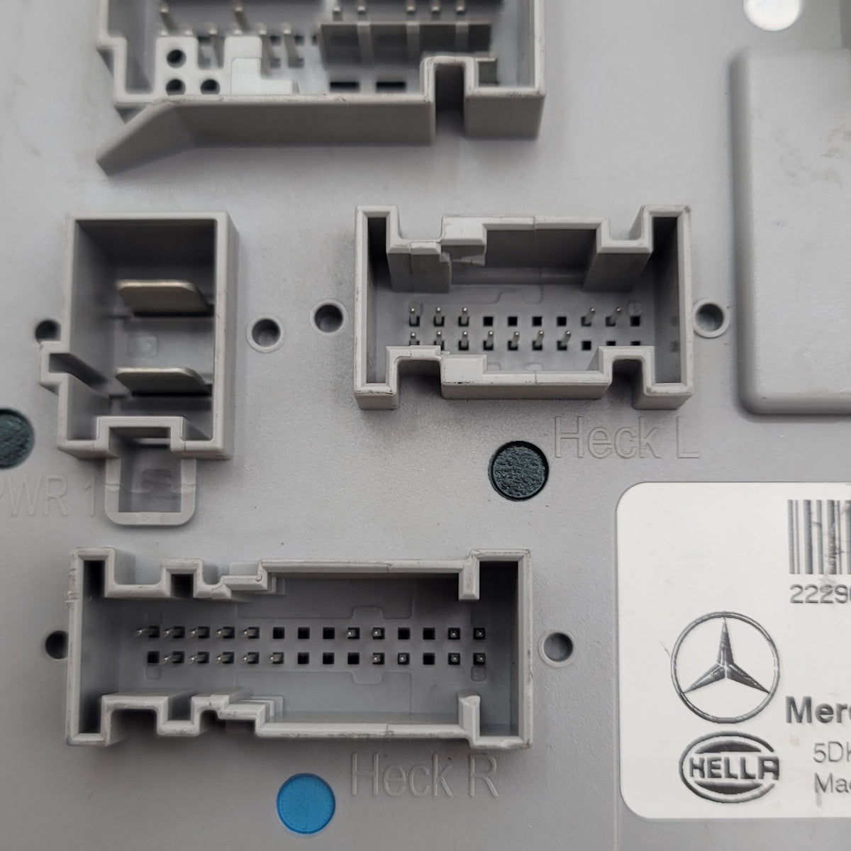 2016- 2024 MERCEDES GLC300 X253 SAM SIGNAL CONTROL MODULE UNIT OEM A2229006014