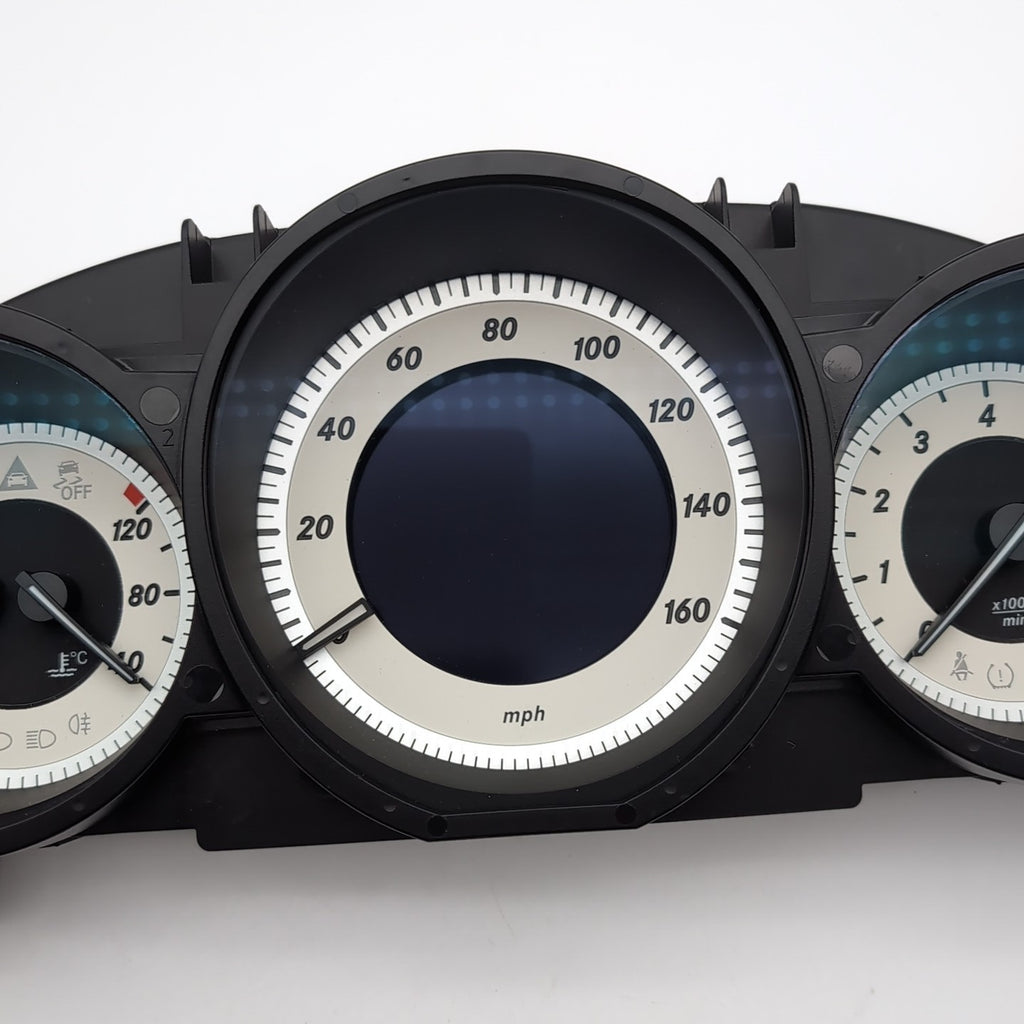 2012 2013 2014 Mercedes W218 CLS550 Instrument Cluster Speedometer A2189007402