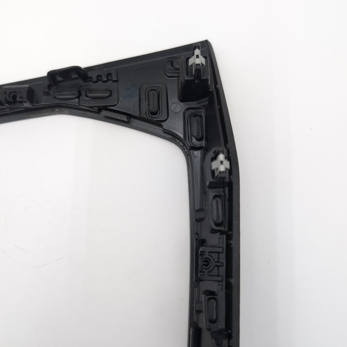 2024 - 2026 BMW G42 G20 G22 G26 Center Console Fineline Open Pore Wood Trim