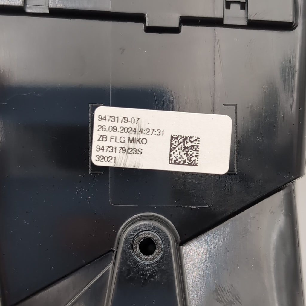 2022 2023 2024 2025 BMW X1 X2 Rear Console AC Heater Air Vent 9473179