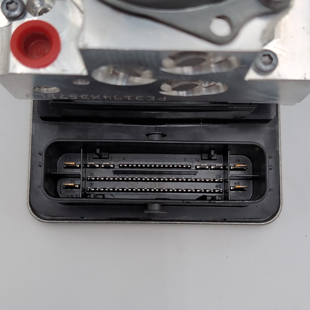 2022 2023 2024 BMW X3 X4 G30 G31 ABS Anti Lock Brake Pump Unit OEM 5A82CE2