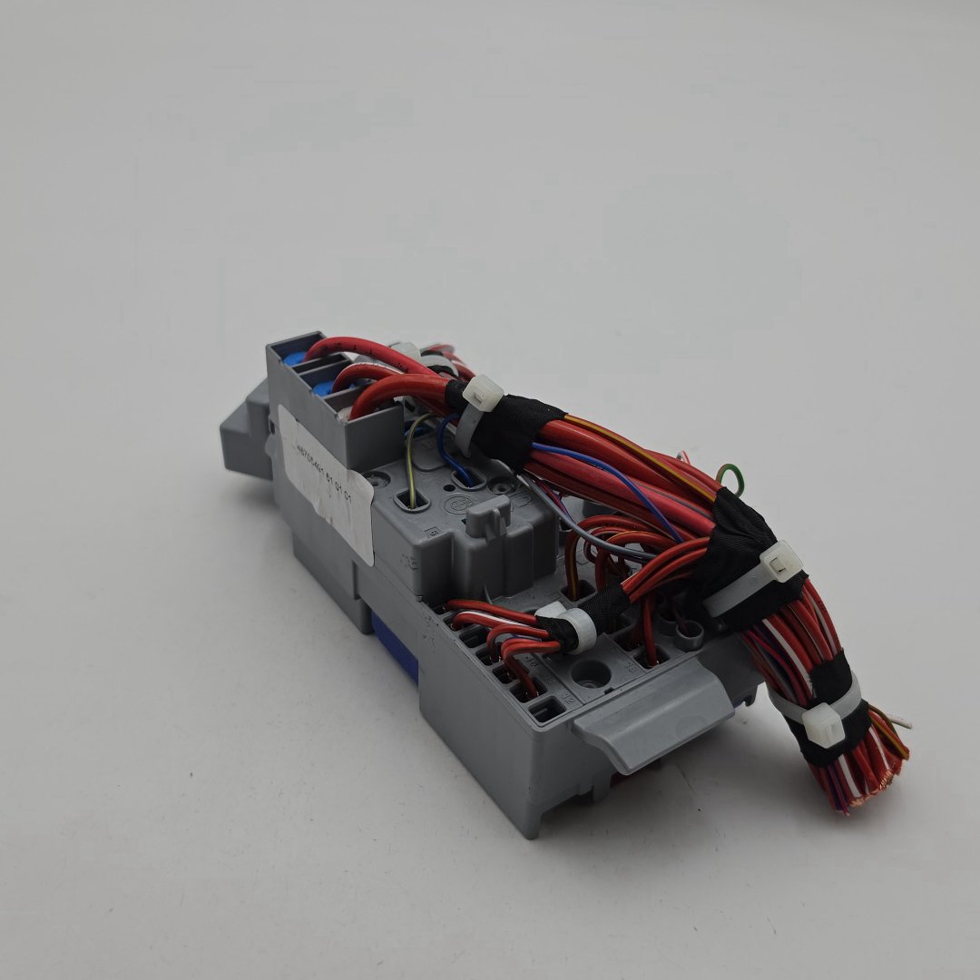 2021 - 2026 BMW X7 G20 G09 G80 G42 G87 Front Power Distribution Fuse Box 6807487