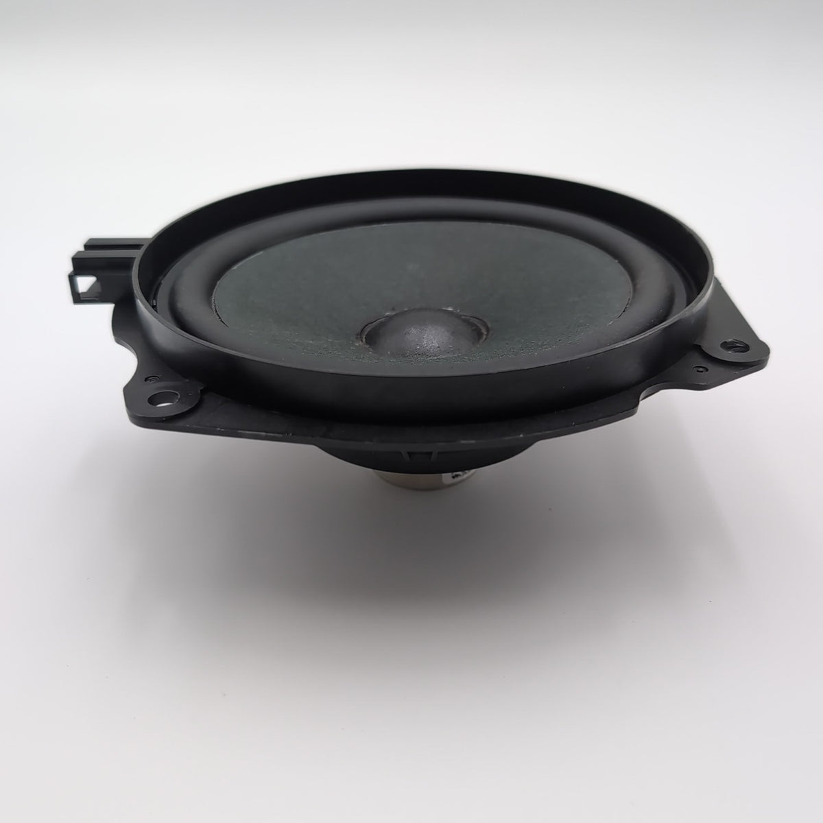 2014- 2021 BMW i3 I01 Front Woofer Audio Speaker OEM 8715684