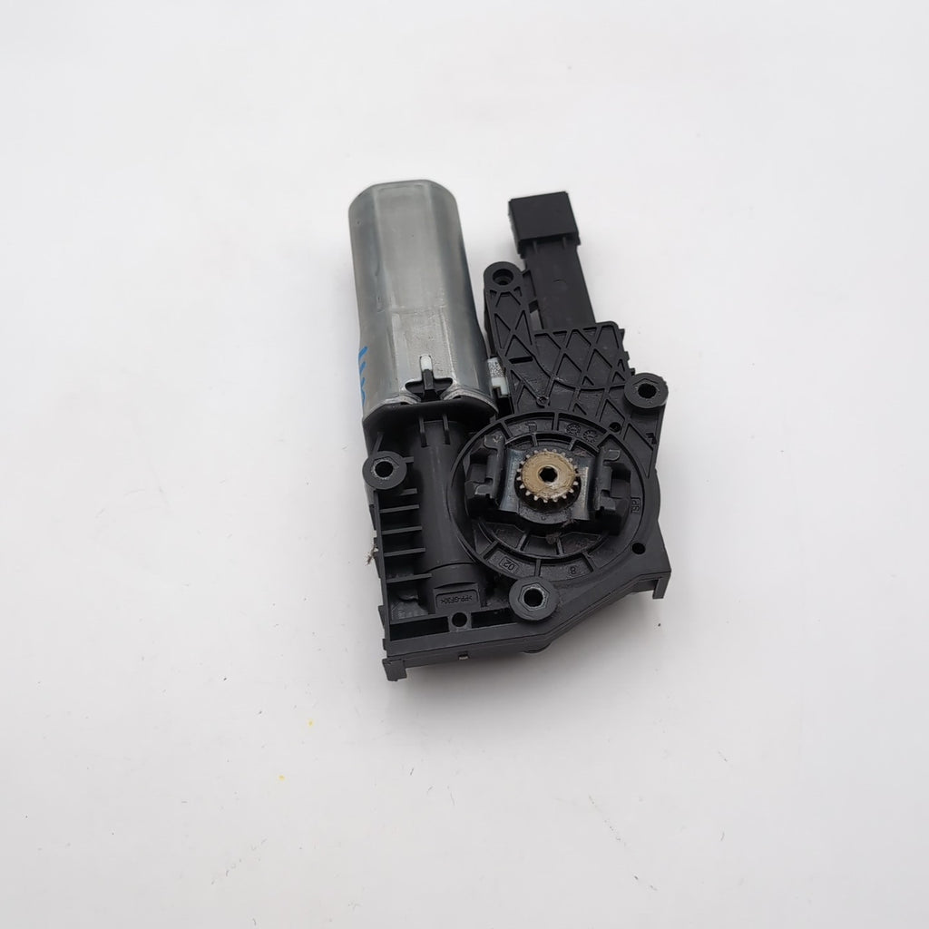2023 2024 2025 BMW X1 U11 Panoramic Sunroof Power Sun Shade Motor OEM 9854524