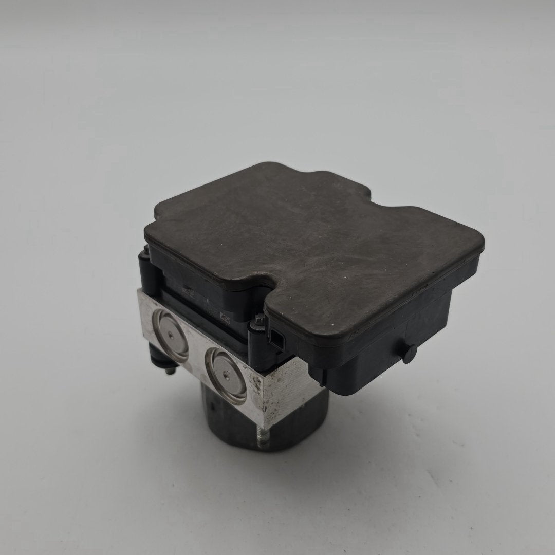 2018 Nissan Rogue 2.5L ABS Anti Lock Brake Pump 476607FW9A