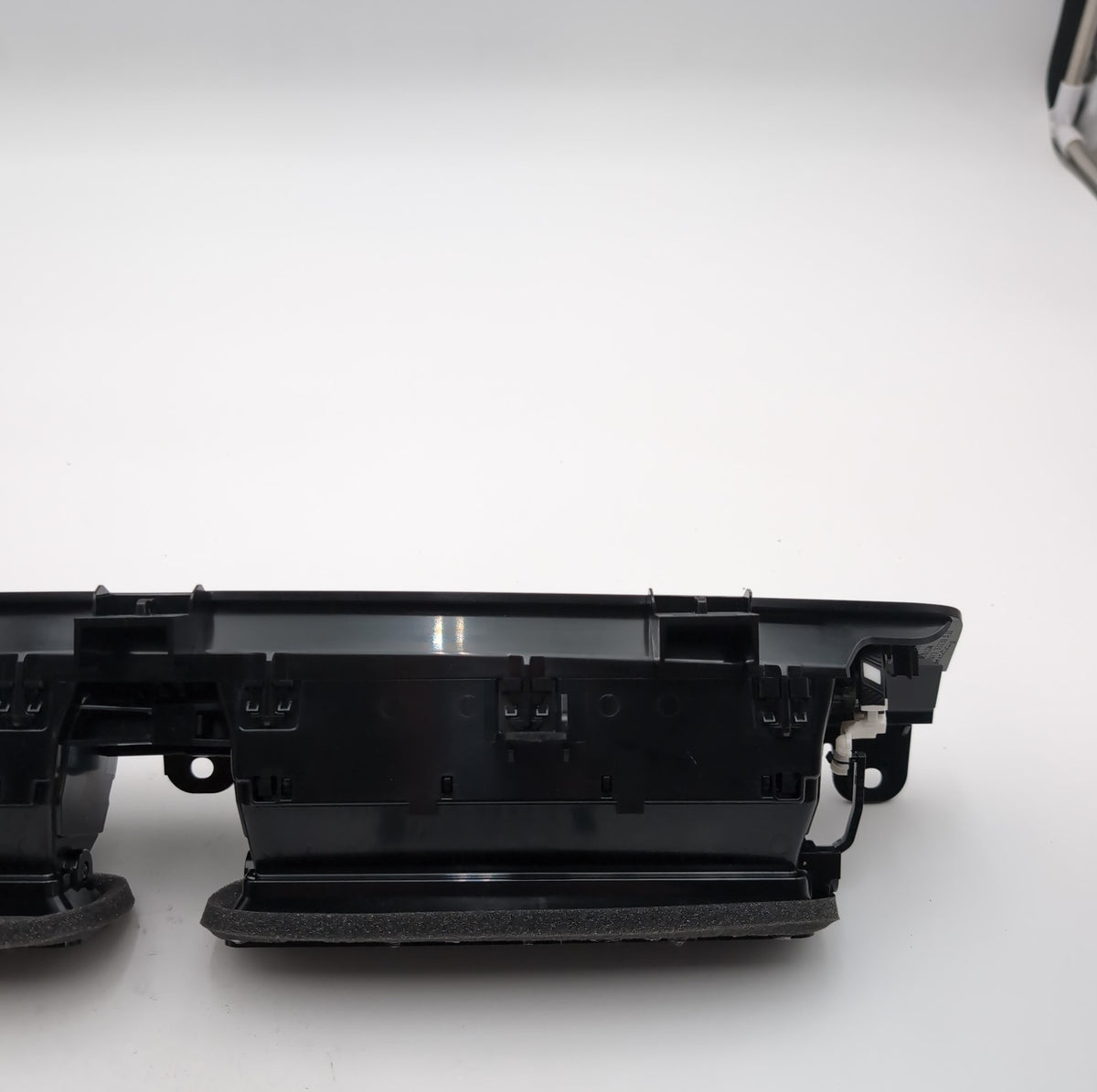 2023 2024 2025 BMW X2 U10 X1 U11 Center Dash Fresh Air Vent Grille 9483383 OEM