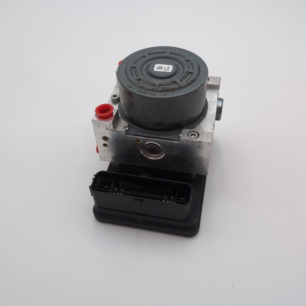2015 2016 2017 Mercedes W205 C43 ABS Anti Lock Brake Pump Unit A2534310100
