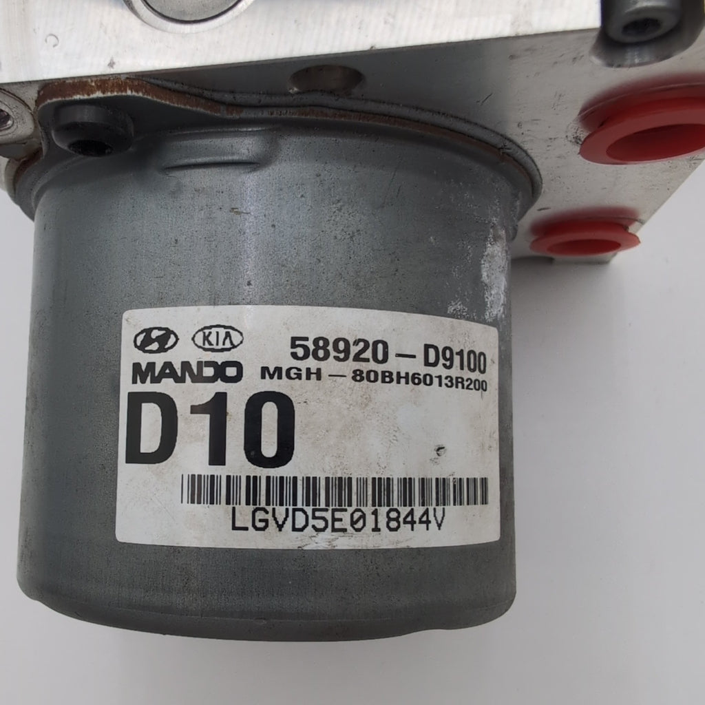 2017 2018 2019 Kia Sportage ABS Anti Lock Brake Pump Control Unit 58920-D9100