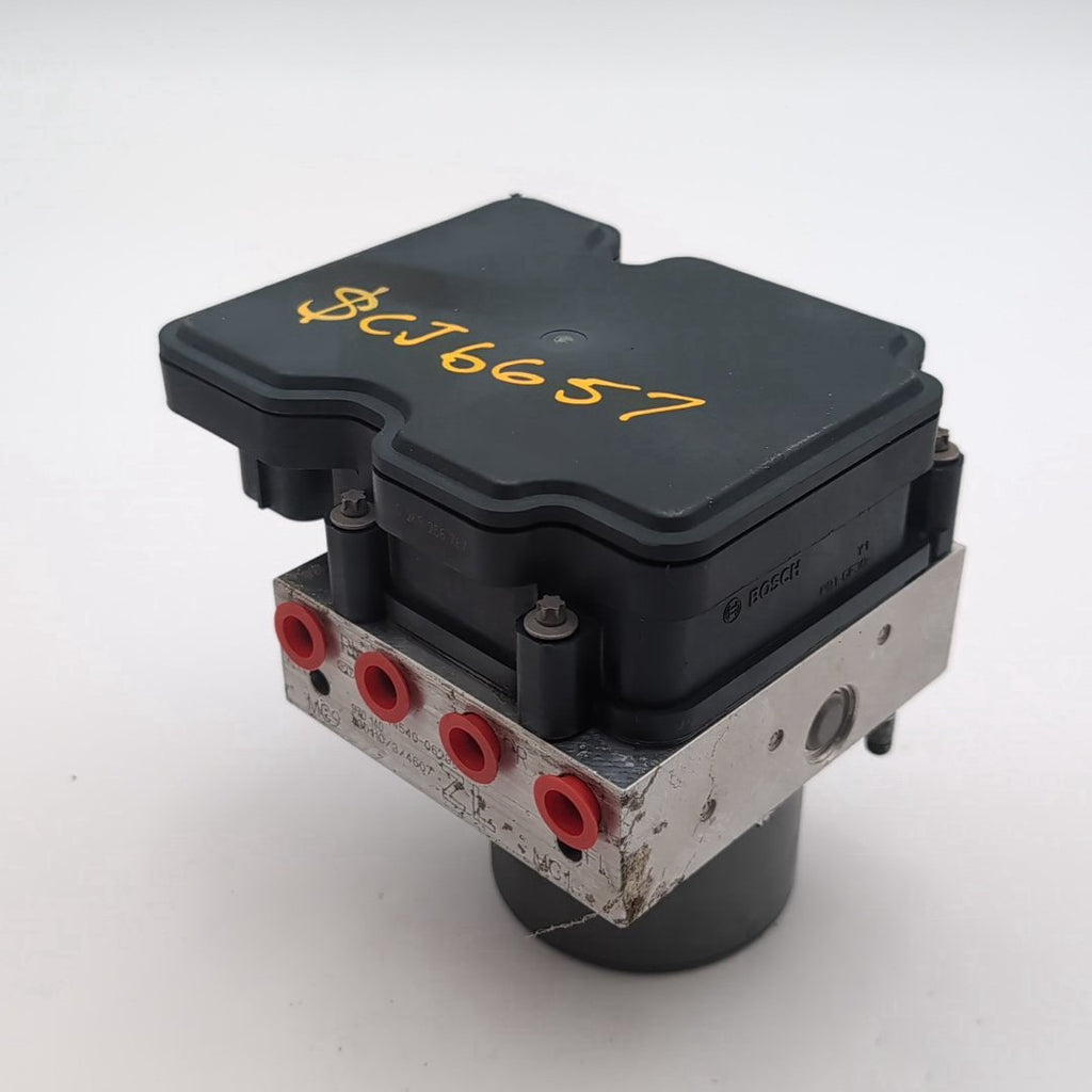 2018 2019 2020 Toyota Camry ABS Anti Lock Brake Pump Control Unit 44540-06290