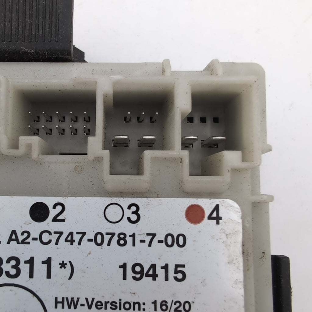 2020- 2023 MERCEDES E350 W213 FRONT LEFT DOOR CONTROL MODULE OEM A1679008311