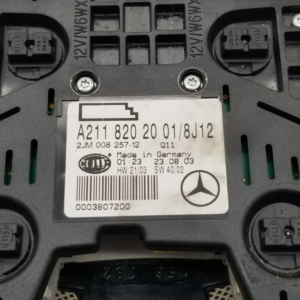 03-11 Mercedes W211 E320 CLS550 E55 Rear Overhead Dome Light Gray 2118202001 OEM