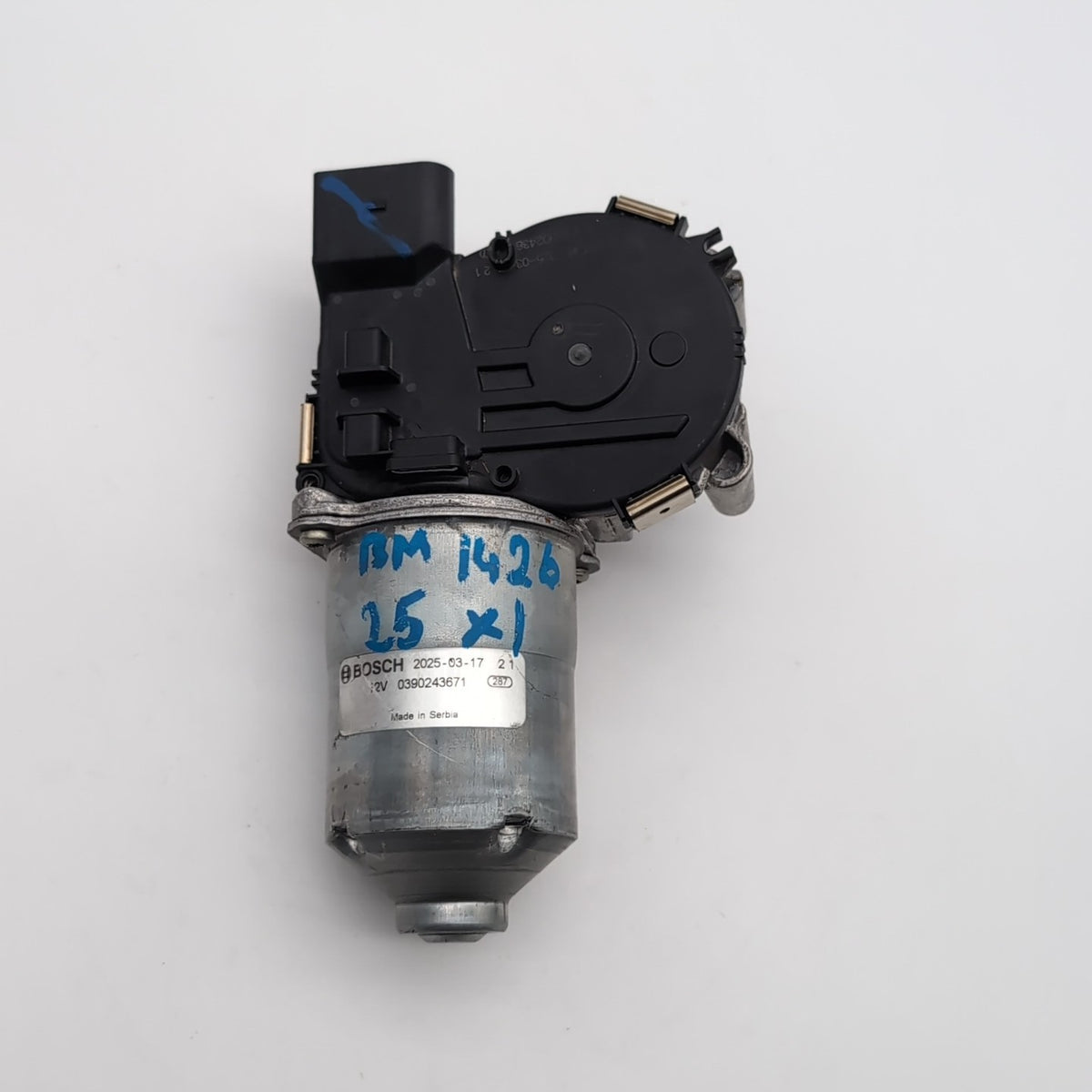 2021- 2025 BMW X1 X2 X3 M35 Front Windshield Wiper Motor OEM 0390243671
