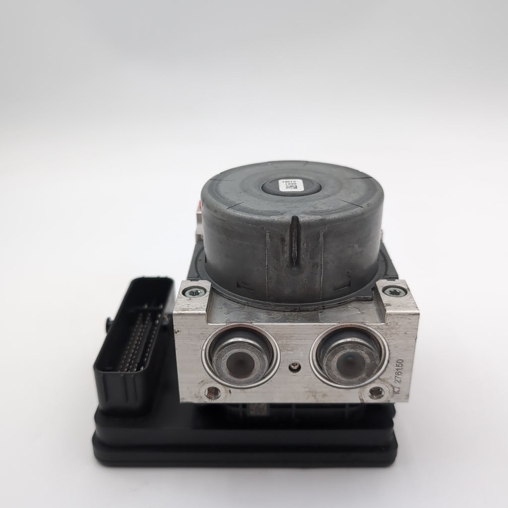 2018 2019 Chevrolet Equinox ABS Anti Lock Brake Pump Control Unit 84560131