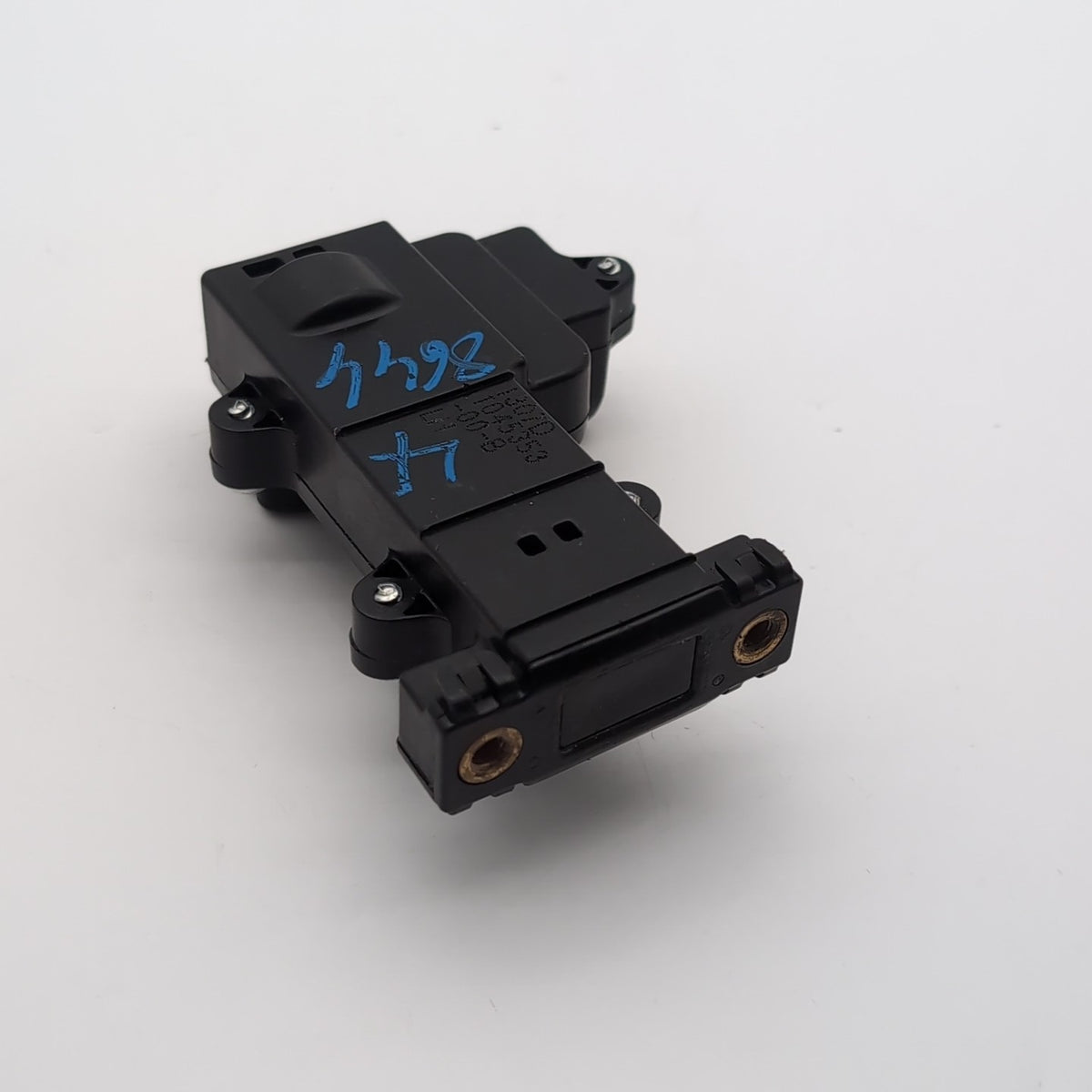 2016- 2020 Tesla Model X Front Left Door Control Unit Module 1045353-00-B OEM