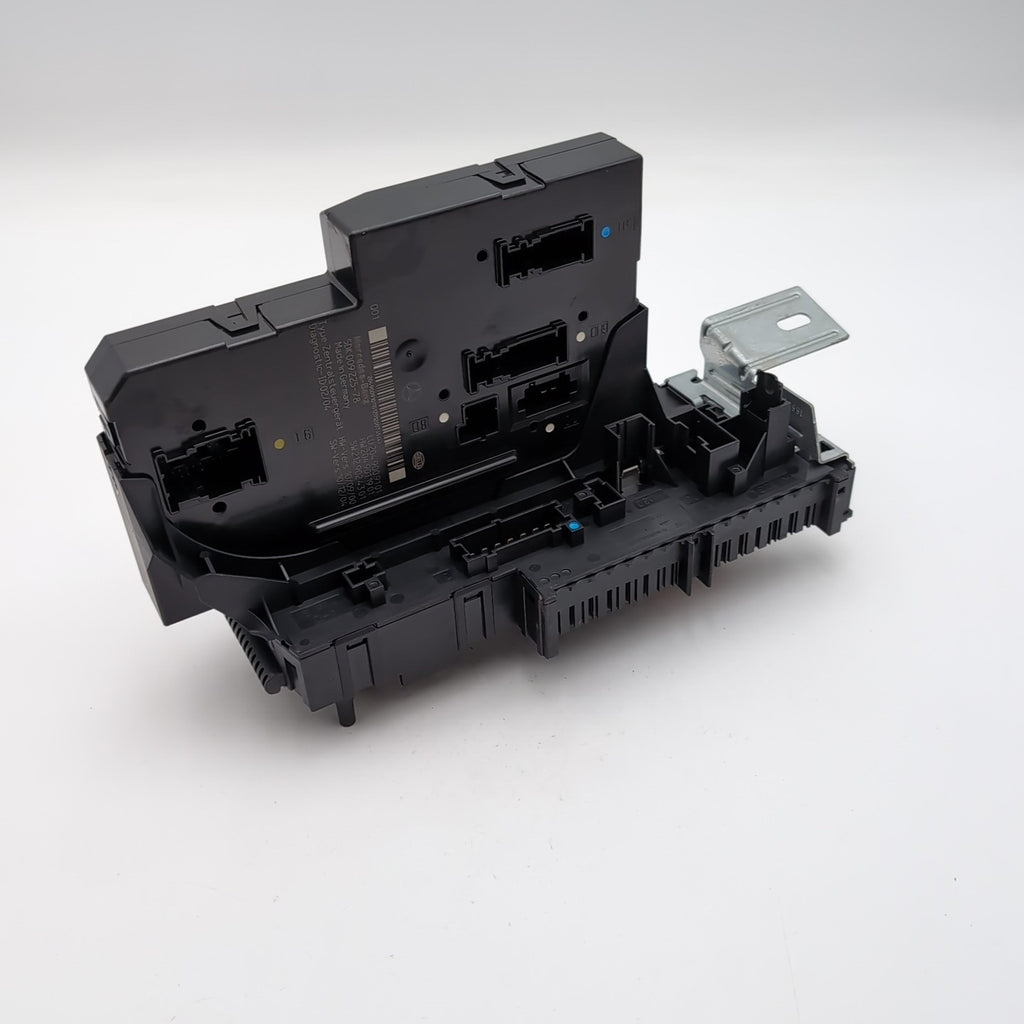 2010- 2015 Mercedes X204 GLK350 GLK250 Rear SAM Module Fuse Relay Junction Box