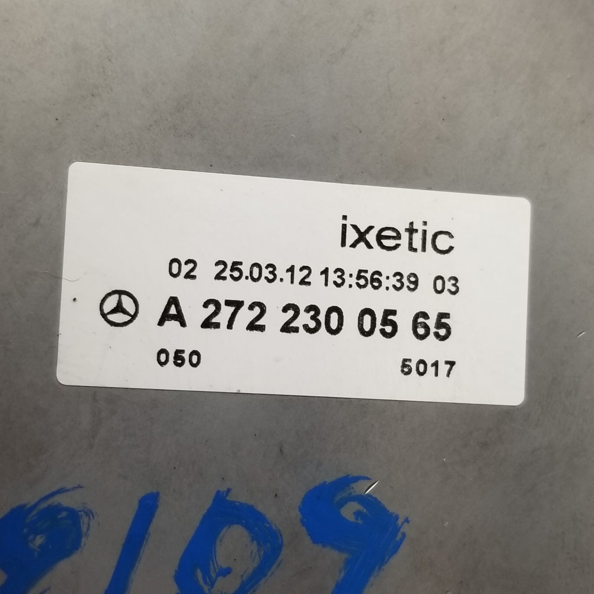 2006-2011 Mercedes W204 C250 Engine Motor Brake Vacuum Pump 2722300565 OEM