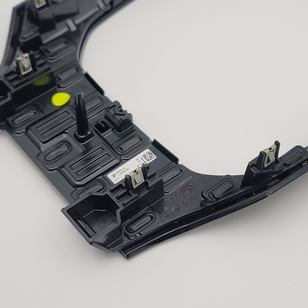 BMW 2 G42 G87 3 G20 G21 G28 G80 G81 4 G22 Center Console Trim 2018 6807239 OEM